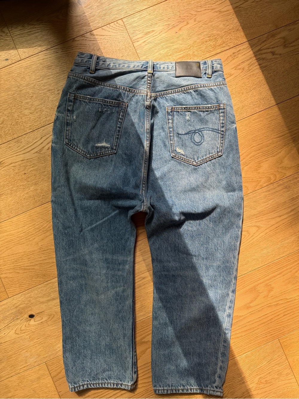 R13 Tailored Drop Denim Jean in Bain wash - 27 - Picture 8 of 17